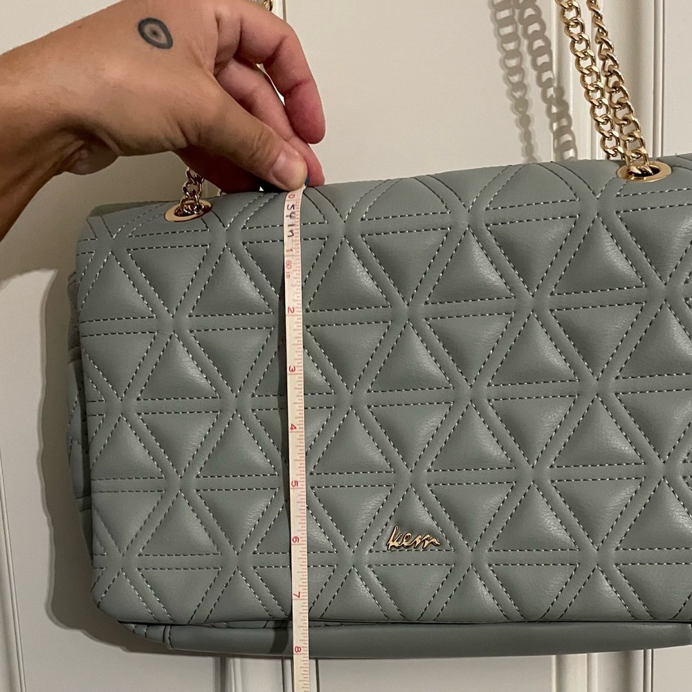 Gorgeous KEM Mint Green Purse (2023 Spring Collection) - Picture 9 of 10